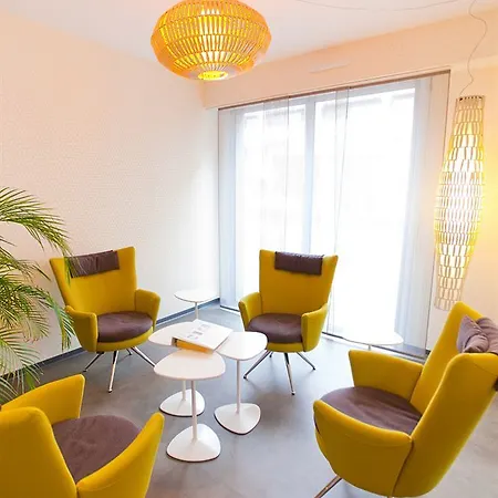 Hotel Anne De Bretagne 3*